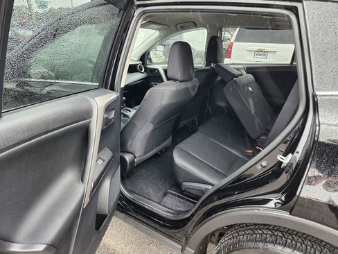 Used 2018 Toyota RAV4 LE w/ All Weather Liner Package image 32