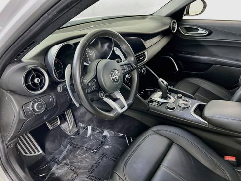 Used 2022 Alfa Romeo Giulia Sprint AWD/4WD image 9
