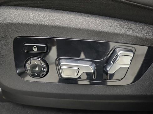 New 2026 BMW X7 xDrive40i AWD/4WD image 13