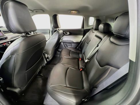 Used 2022 Jeep Compass Limited AWD/4WD image 20