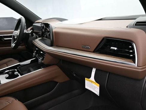 New 2026 Chevrolet Tahoe High Country w/ Sun And Tow Package image 39