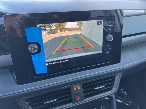 New 2026 Volkswagen Taos SE FWD image 20