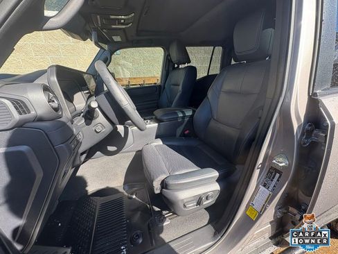 Used 2024 Toyota Land Cruiser image 2