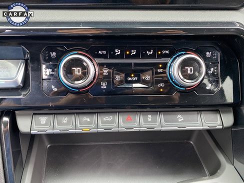 Used 2025 GMC Sierra 2500 AT4 image 38