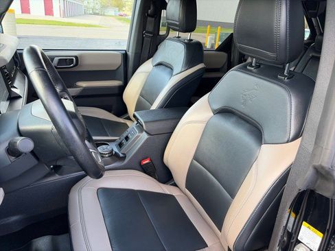 Used 2023 Ford Bronco Wildtrak AWD/4WD image 10