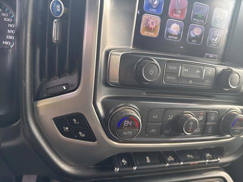 Used 2018 GMC Sierra 1500 SLT image 18