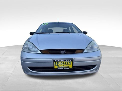 Used 2002 Ford Focus SE FWD image 8