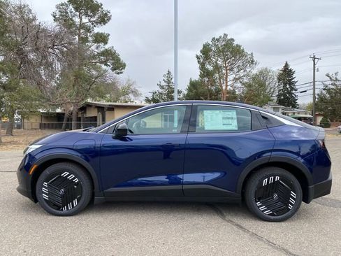 New 2026 Nissan Leaf image 2