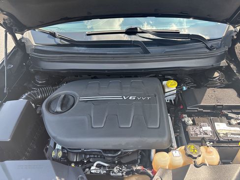 Used 2021 Jeep Cherokee Latitude Lux w/ Comfort/Convenience Group image 14