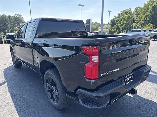 Used 2023 Chevrolet Silverado 1500 RST w/ Z71 Off-Road Package AWD/4WD image 5