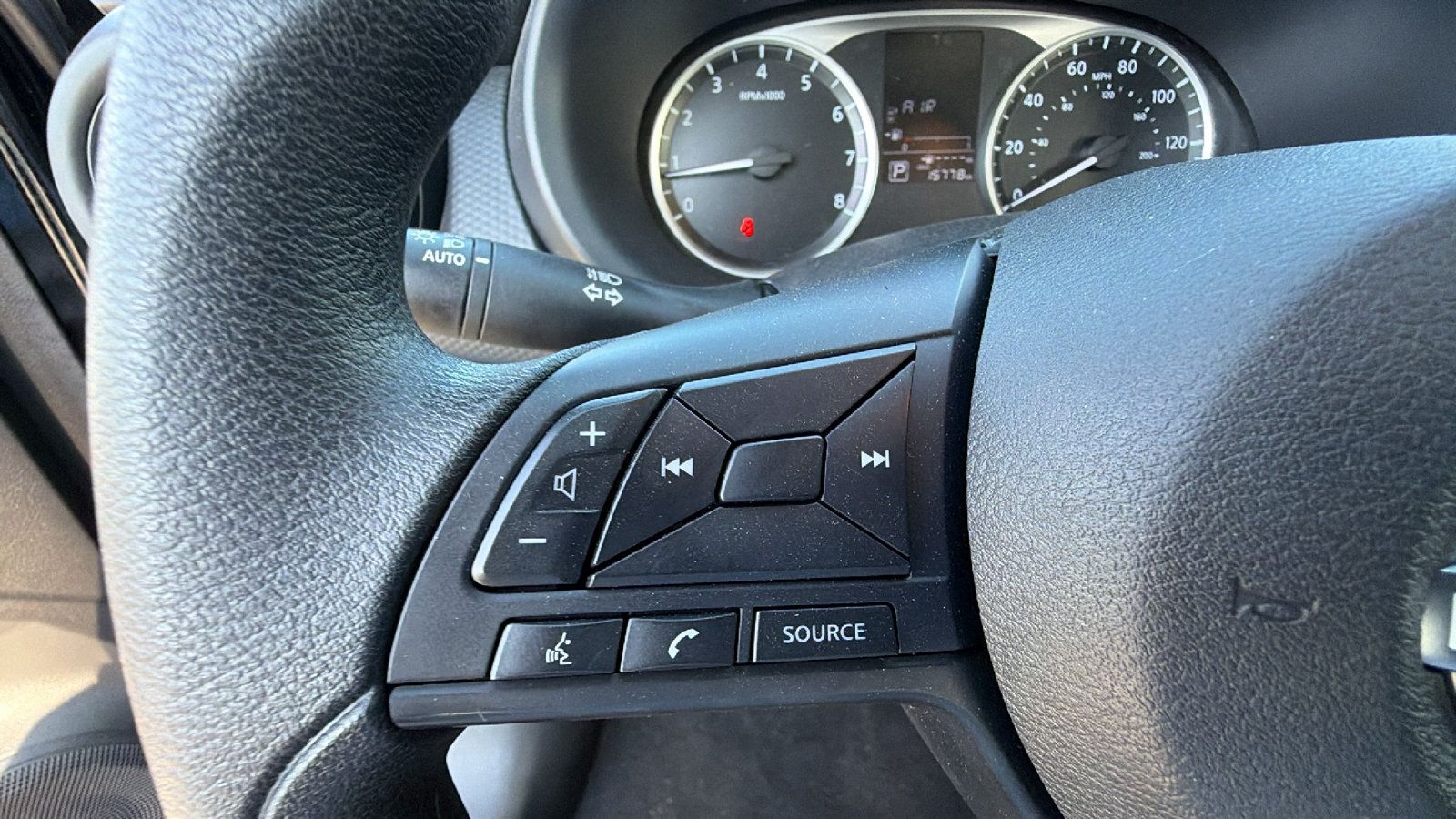 Used 2025 Nissan Kicks Play S FWD image 26