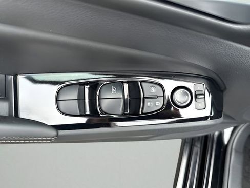 Used 2023 Nissan Altima 2.5 SV image 10