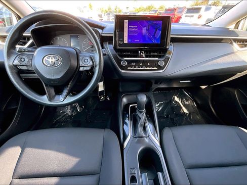 Used 2023 Toyota Corolla LE image 14