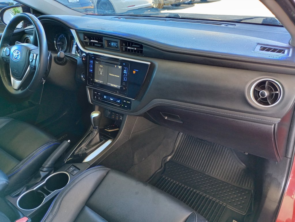 Used 2019 Toyota Corolla XSE FWD image 21