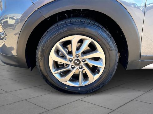 Used 2018 Hyundai Tucson SEL image 9