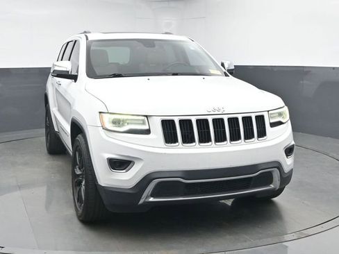 Used 2016 Jeep Grand Cherokee Limited w/ Luxury Group II image 2