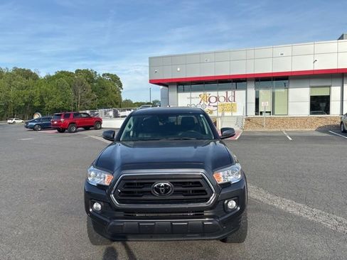 Used 2023 Toyota Tacoma SR5 w/ Technology Package image 2