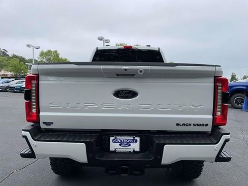 Used 2024 Ford F250 Lariat w/ Lariat Ultimate Package AWD/4WD image 5