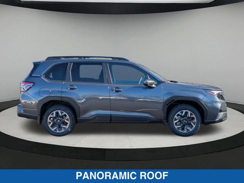 Used 2026 Subaru Forester Premium AWD/4WD image 2