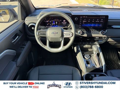 Used 2025 Chevrolet Colorado Z71 w/ Z71 Convenience Package 2 image 2