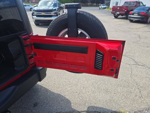 Used 2014 Jeep Wrangler Unlimited Sport w/ Quick Order Package 24S AWD/4WD image 28