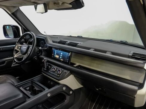 Used 2020 Land Rover Defender 110 First Edition AWD/4WD image 20