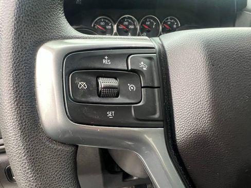 Used 2022 Chevrolet Silverado 2500 Custom w/ Custom Convenience Package image 31