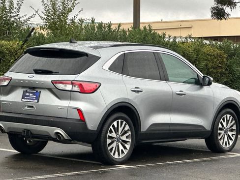 Certified 2021 Ford Escape Titanium w/ Class II Trailer Tow Package image 2