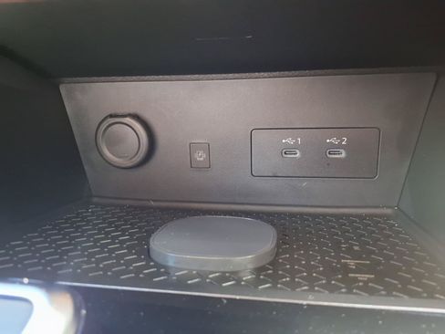 Used 2026 Nissan Pathfinder SV w/ SV Premium Package FWD image 10