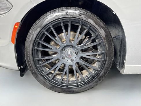 Used 2019 Dodge Charger SXT RWD image 33