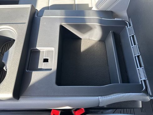 New 2026 Ford F250 XL w/ XL Chrome Package image 33