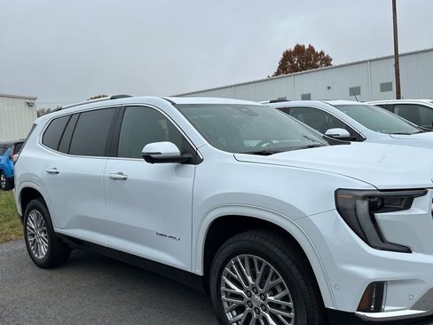 New 2026 GMC Acadia Denali w/ Super Cruise Package image 2