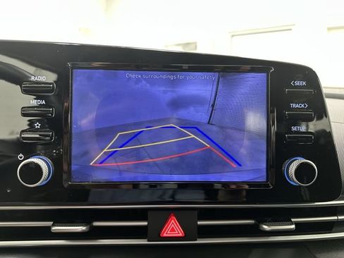 Used 2021 Hyundai Elantra SEL w/ Convenience Package FWD image 21