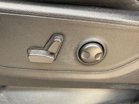 Used 2022 RAM 1500 Big Horn AWD/4WD image 11