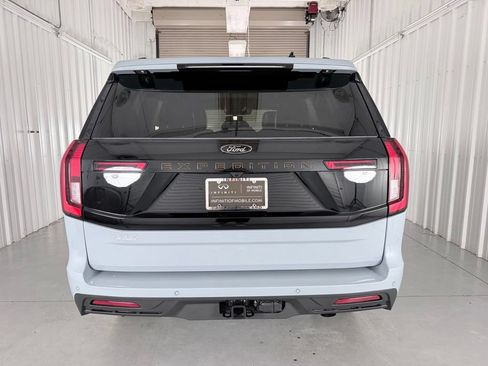 Used 2026 Ford Expedition Tremor AWD/4WD image 6