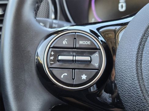 Certified 2025 Kia Soul EX image 27