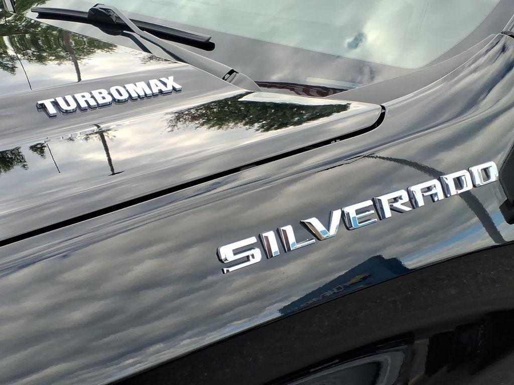 Certified 2025 Chevrolet Silverado 1500 LT AWD/4WD image 8