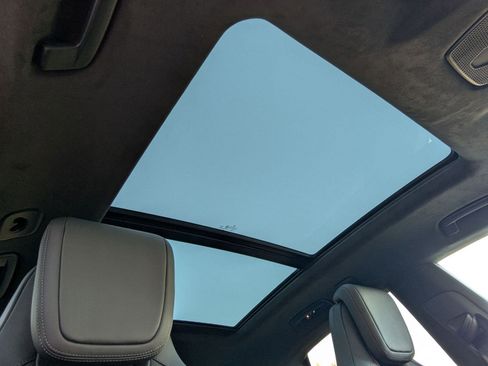 New 2025 Porsche Macan Turbo Electric image 27