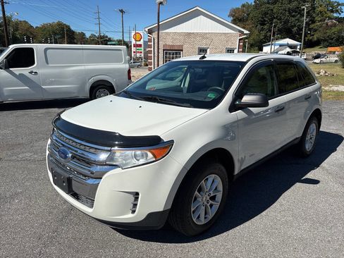 Used 2013 Ford Edge SE image 1