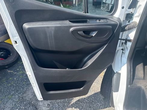 Used 2019 Mercedes-Benz Sprinter 170 image 12