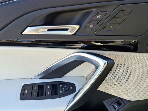 Used 2026 BMW X2 xDrive28i w/ Technology Package image 8