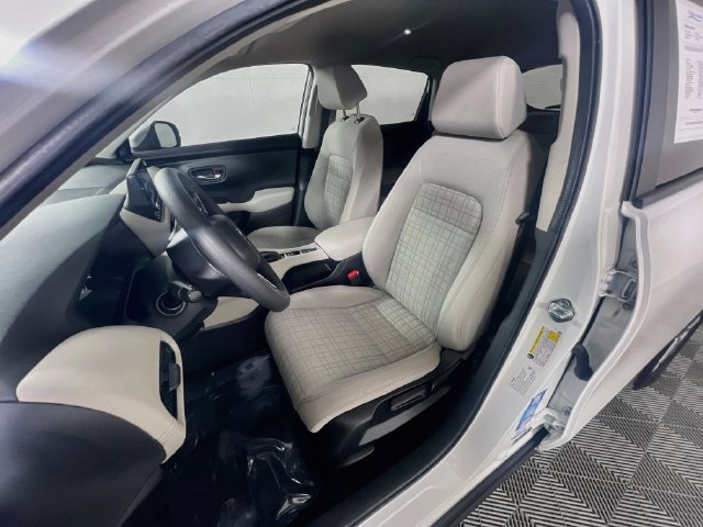 Used 2025 Honda HR-V LX image 10