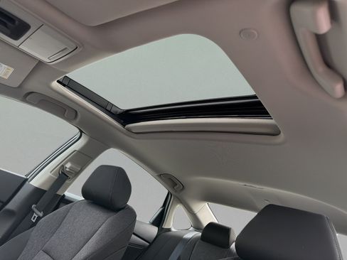 Certified 2025 Honda Accord SE image 20