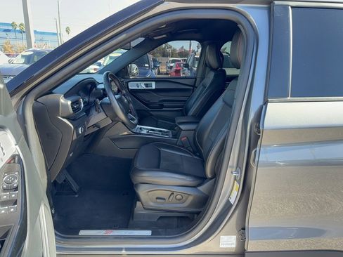 Certified 2022 Ford Explorer ST-Line w/ Class IV Trailer Tow Package image 11