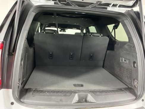 Used 2024 GMC Yukon XL SLT image 28
