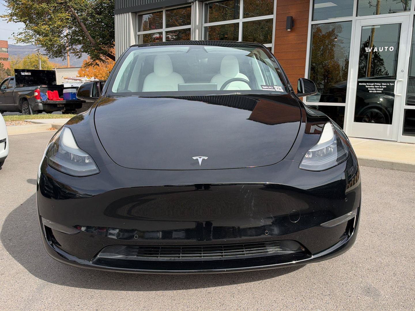 Used 2022 Tesla Model Y Performance AWD/4WD image 3