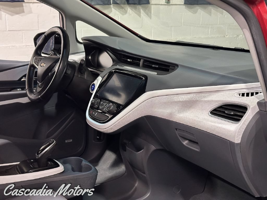 Used 2020 Chevrolet Bolt Premier w/ Infotainment Package FWD image 20