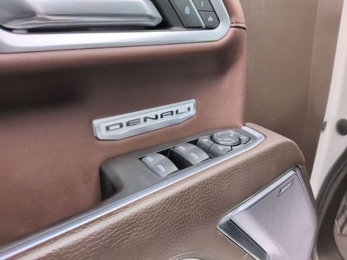 Certified 2023 GMC Sierra 1500 Denali image 17