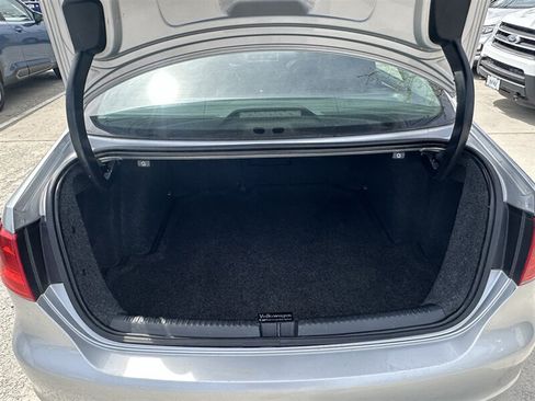 Used 2014 Volkswagen Jetta TDI FWD image 29