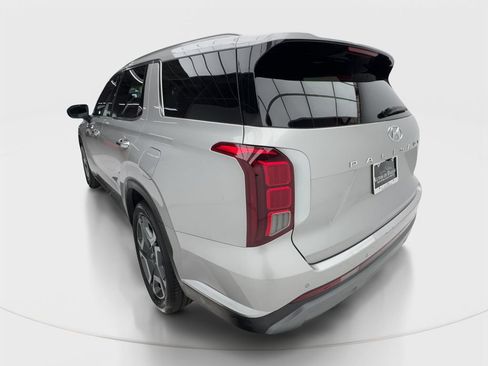 Used 2025 Hyundai Palisade Limited FWD image 10